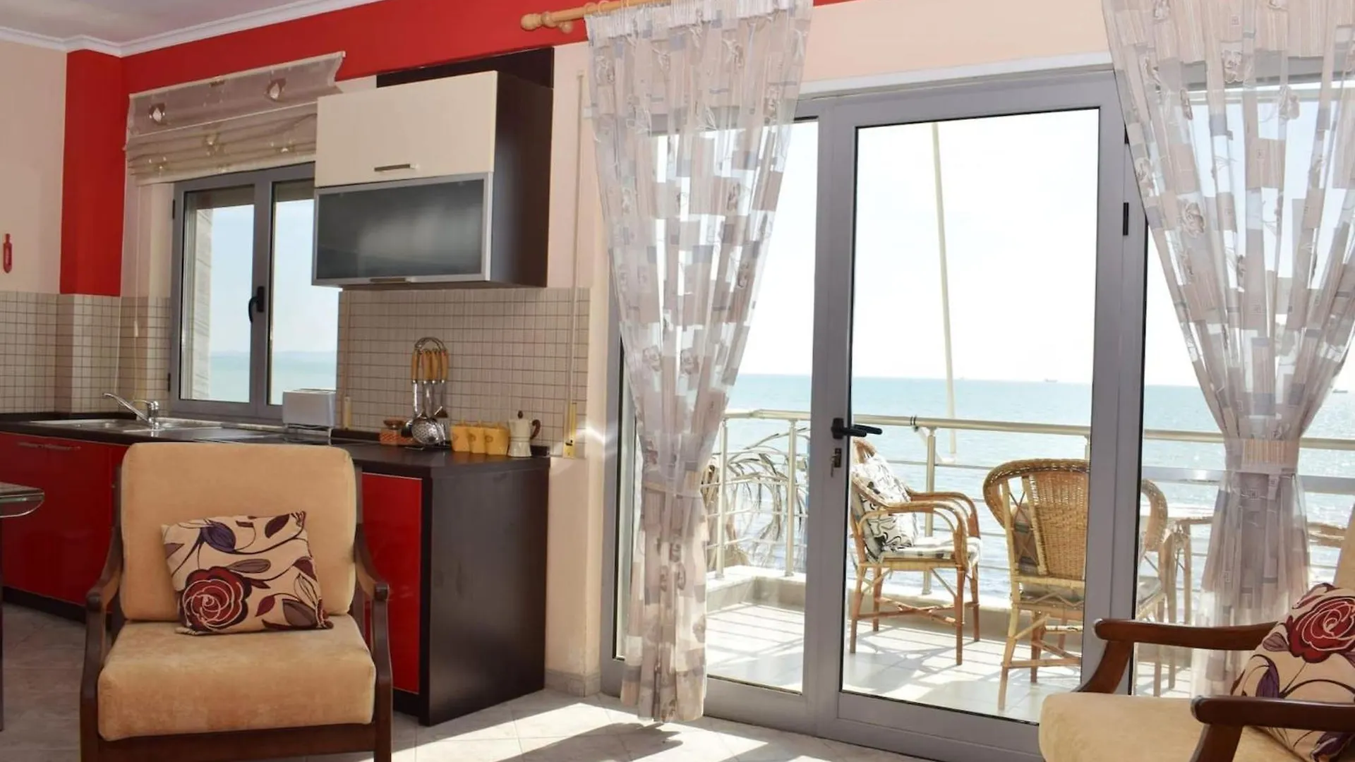 Contemporary Holiday Apartment In Durr S Durrës