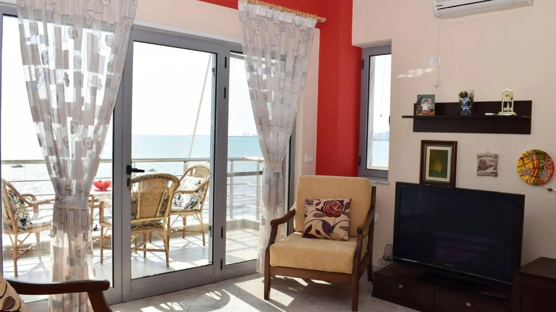 Contemporary Holiday Apartment In Durr S Durrës